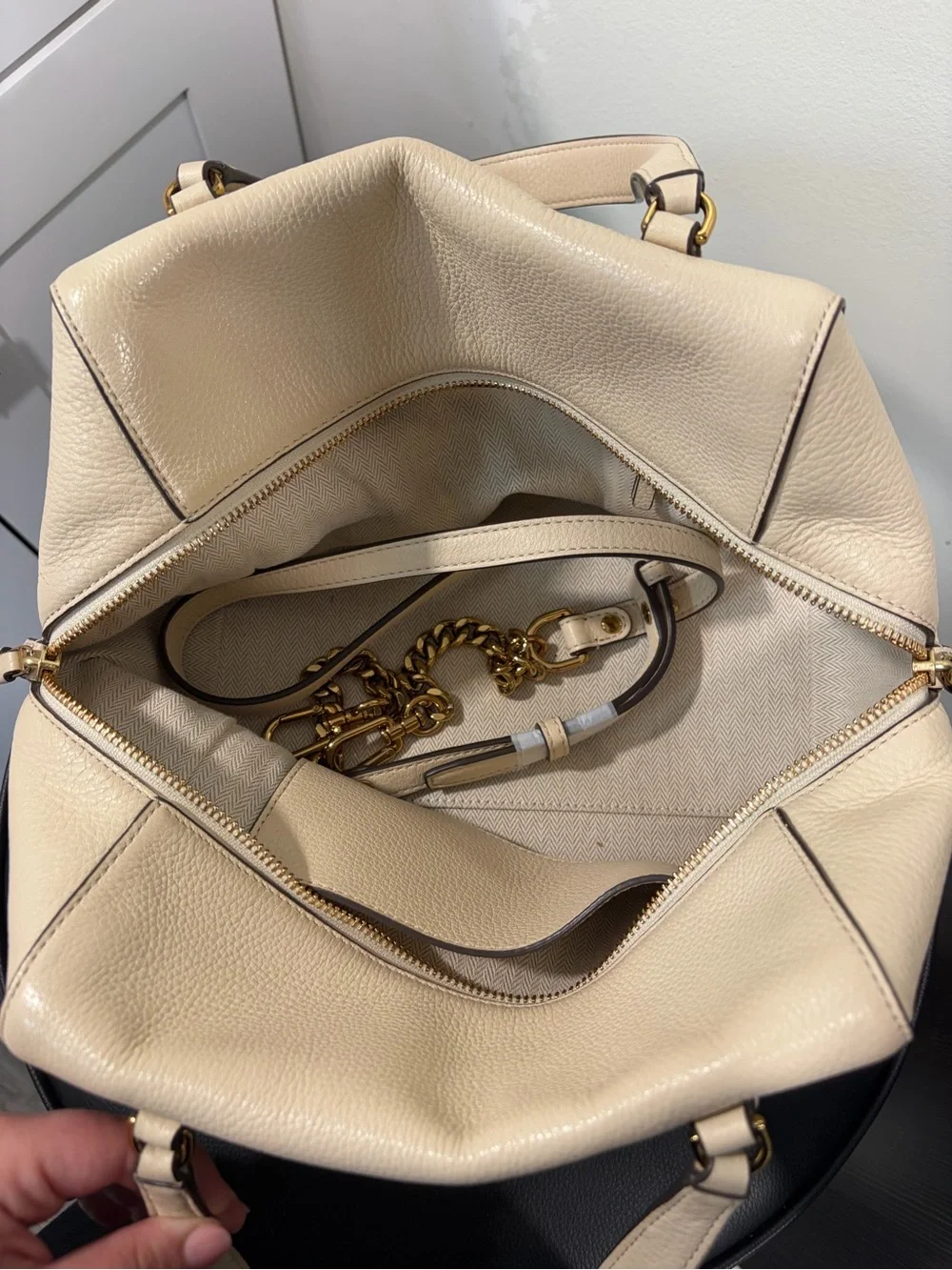 Tory Burch Cream Leather Satchel- BARELY WORN